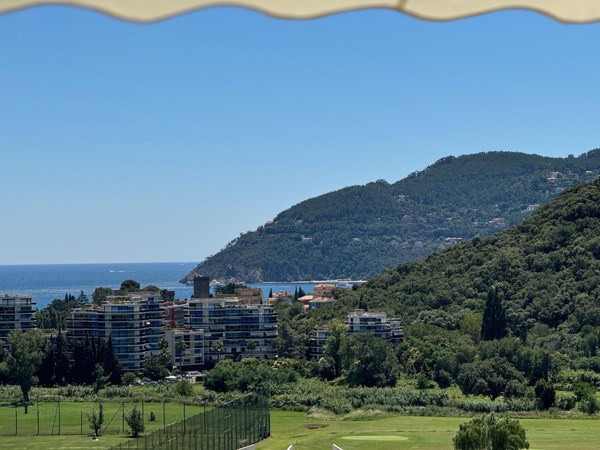 My Resid Appart Cannes Marina Vue Mer Mandelieu Esterno foto